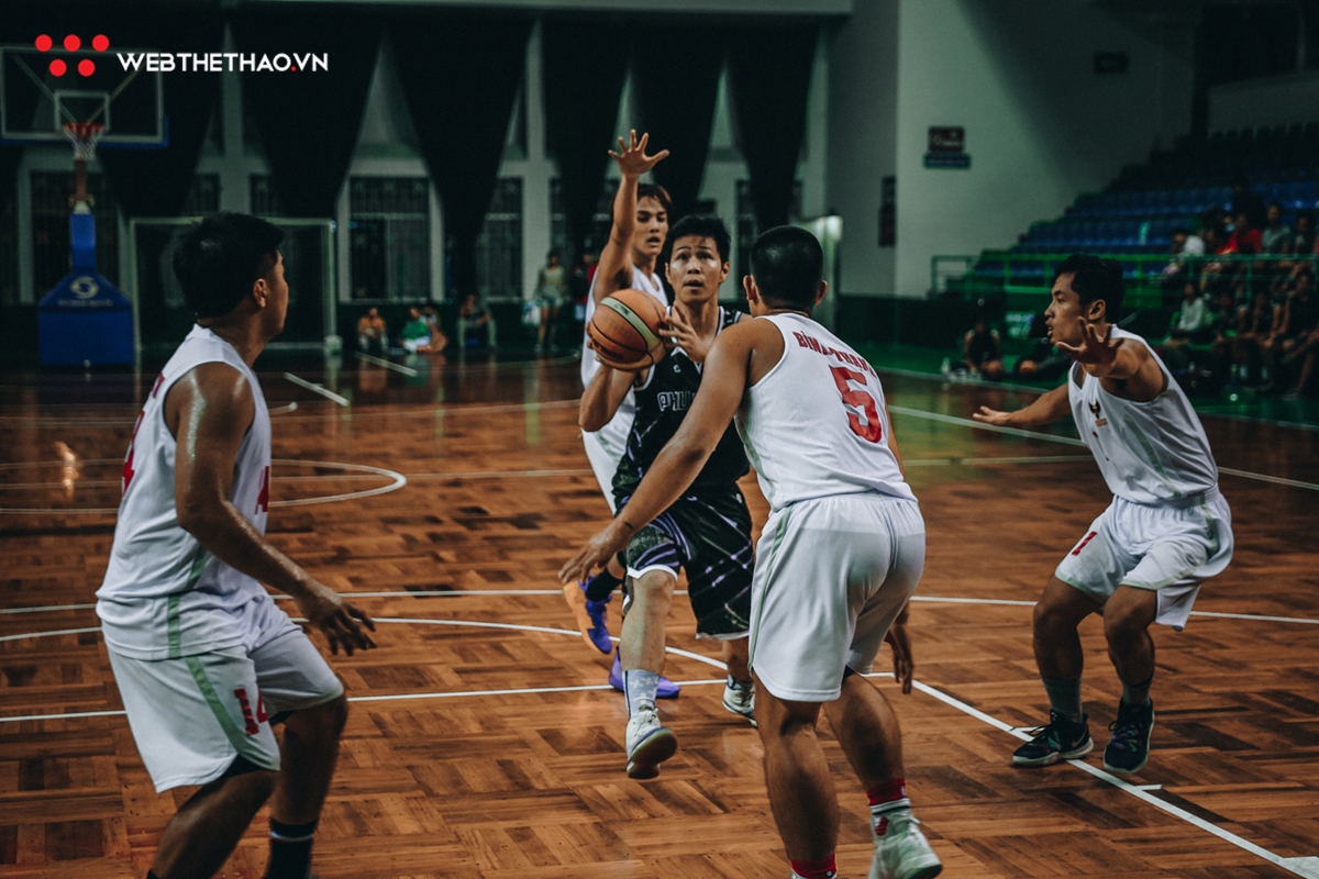 Giải Bóng rổ Vô địch TP HCM 2019: Mưa 3 điểm của Quận 5 thẳng tay loại Quận 11 Giải Bóng rổ Vô địch TP HCM 2019: Mưa 3 điểm của Quận 5 thẳng tay loại Quận 11